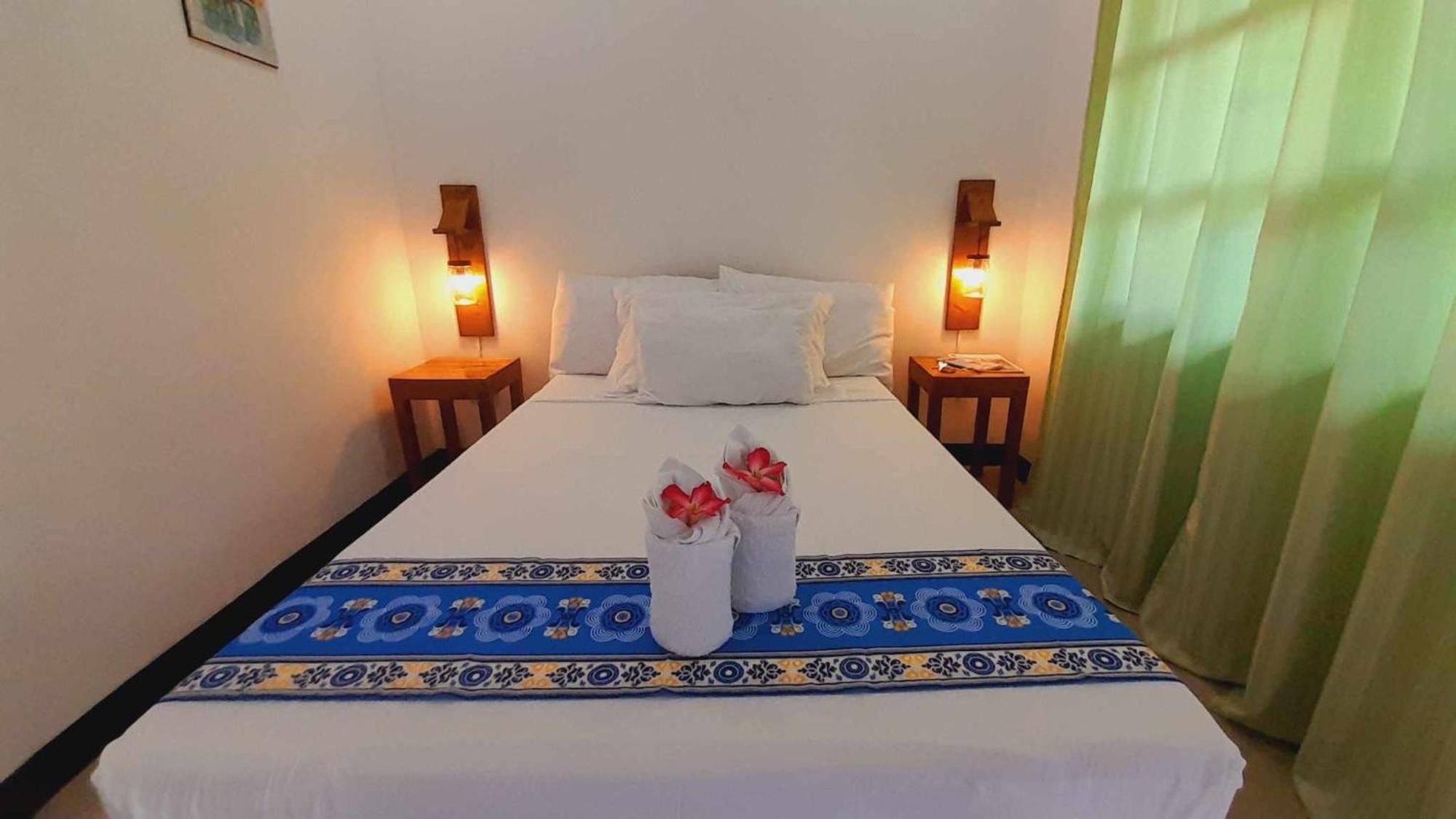 El Taraw Bed & Breakfast Puerto Princesa Ngoại thất bức ảnh