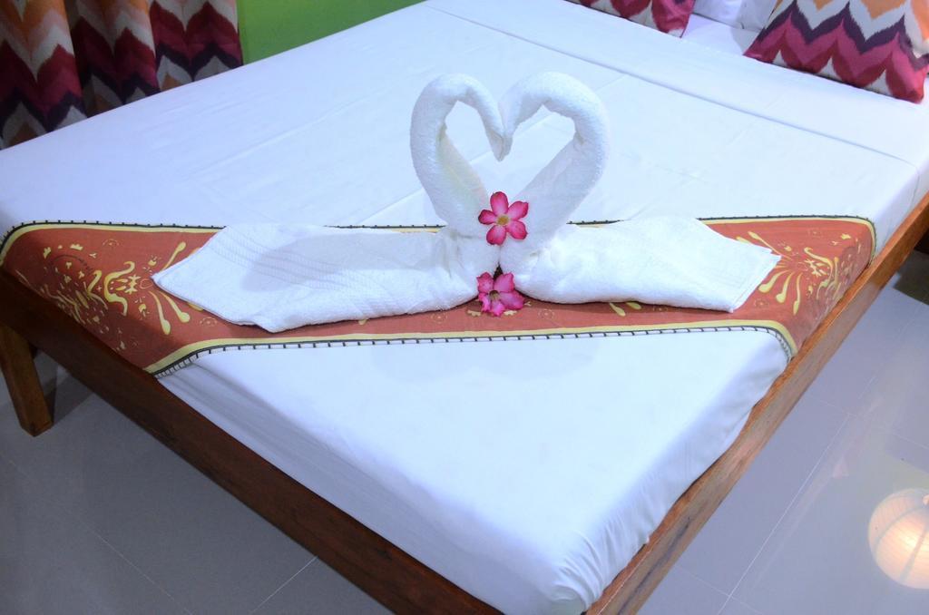 El Taraw Bed & Breakfast Puerto Princesa Ngoại thất bức ảnh