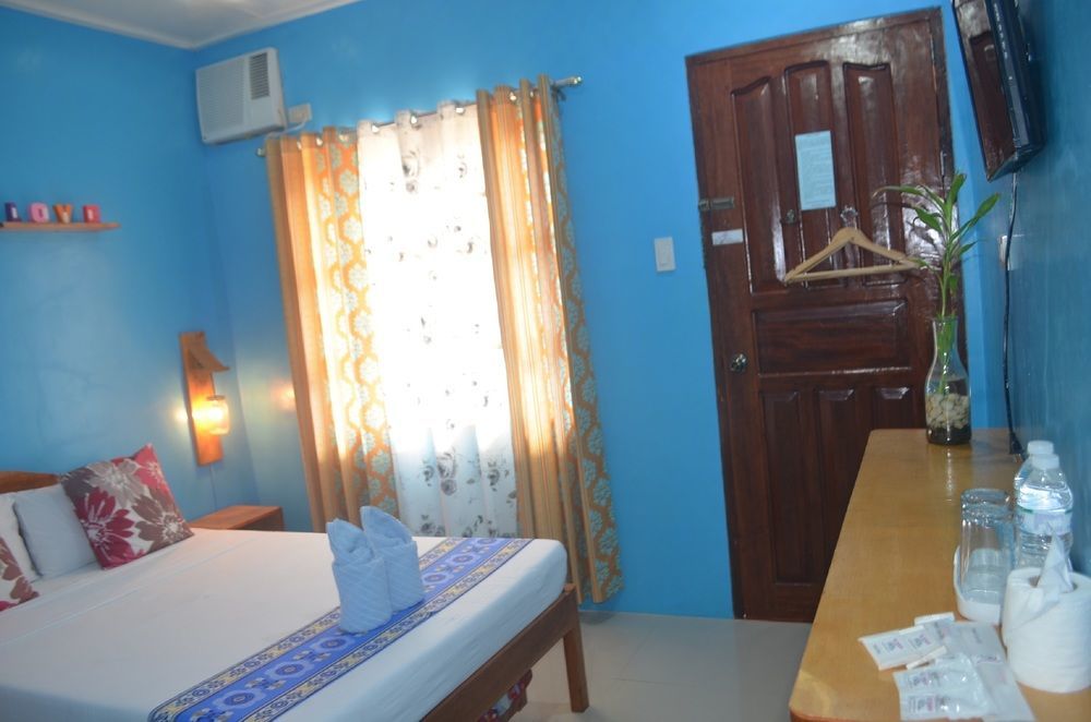 El Taraw Bed & Breakfast Puerto Princesa Ngoại thất bức ảnh