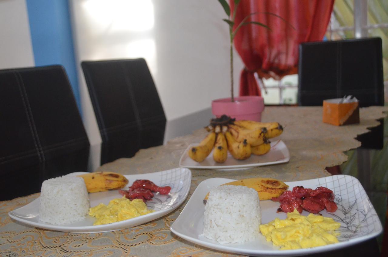 El Taraw Bed & Breakfast Puerto Princesa Ngoại thất bức ảnh